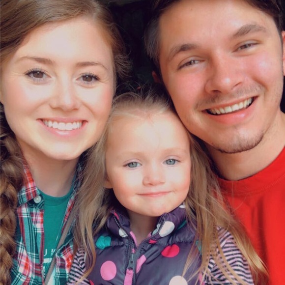 Meet your Posher, Britney - Picture 1 of 1